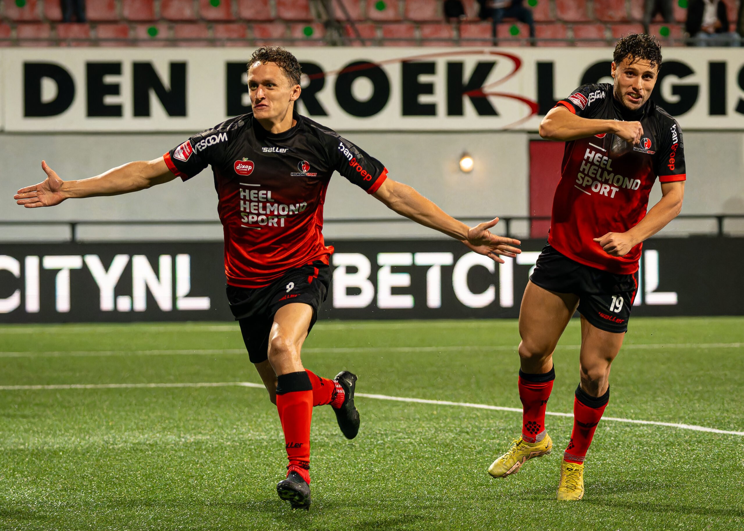 Twee treffers van Martijn Kaars zorgen voor zege op SC Cambuur