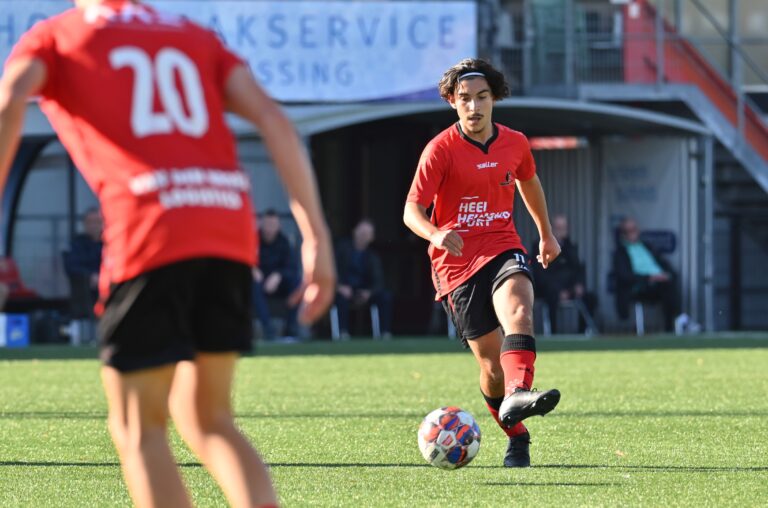 Academiespeler in actie