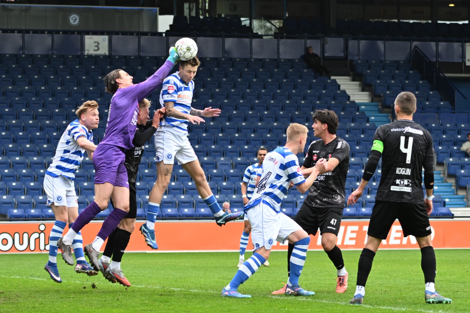 Helmond Sport onderuit in besloten oefenduel