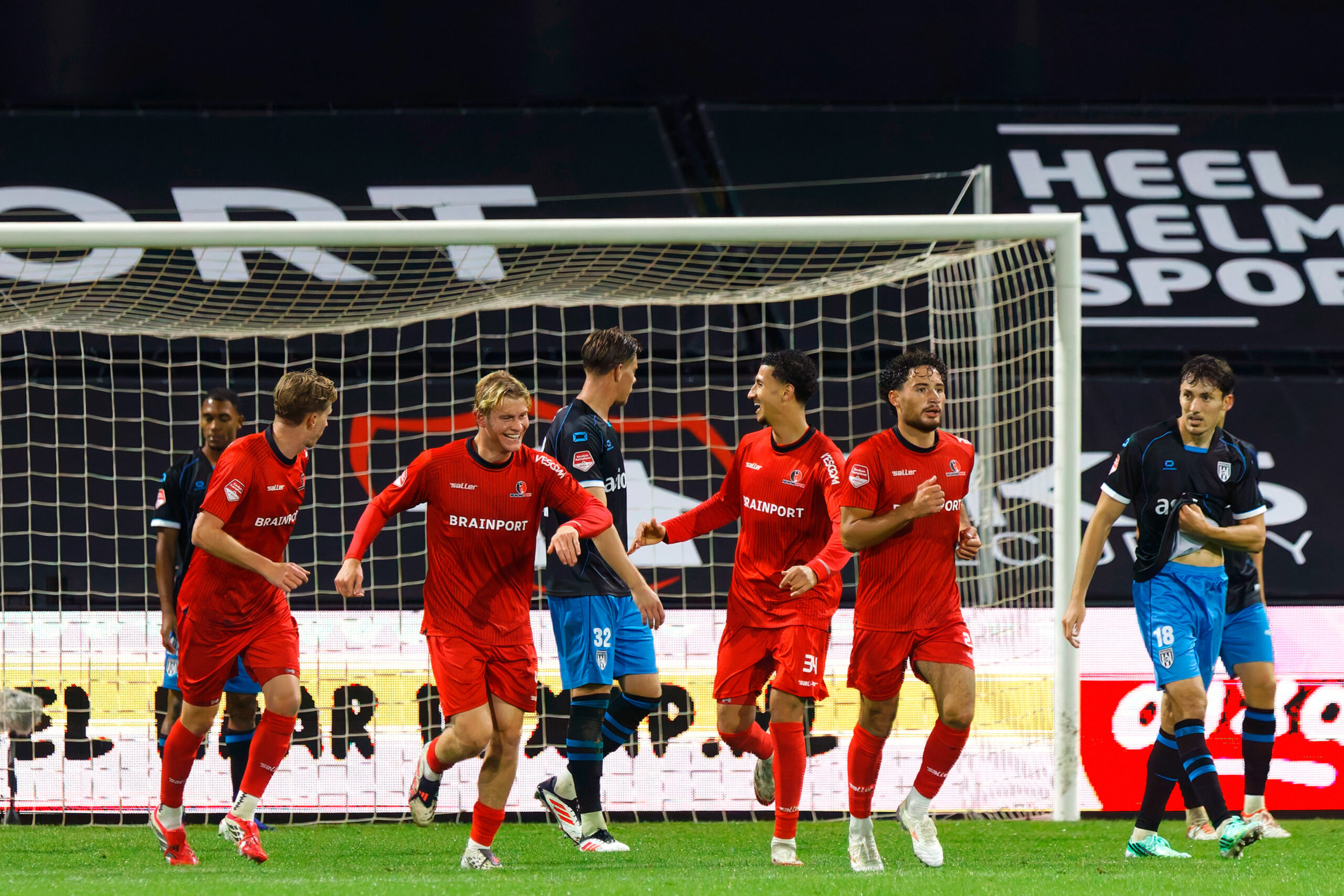 Helmond Sport houdt koploper Heracles op gelijkspel!